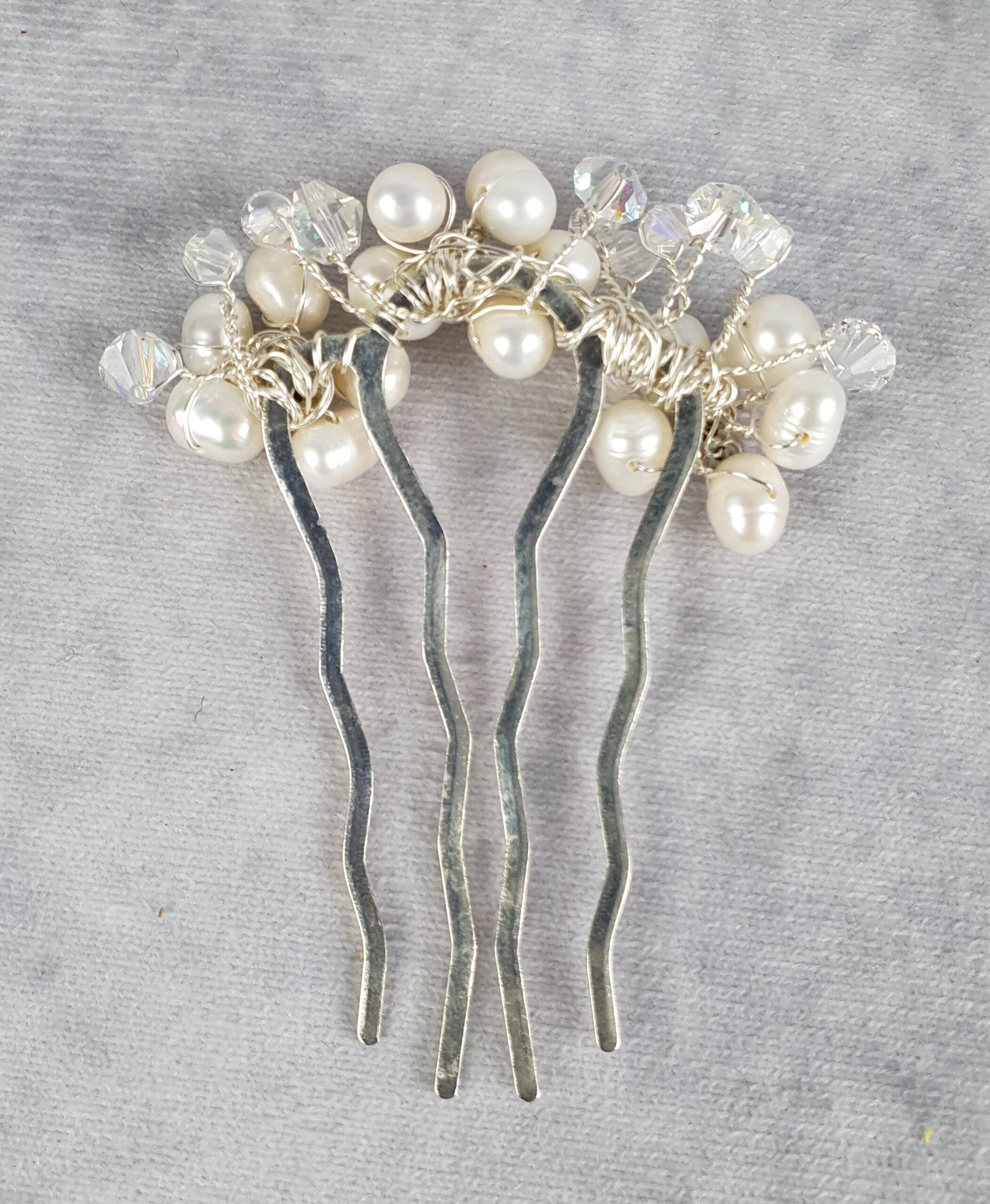 Handgemaakte bruids haarkam met witte zoetwaterparels, Elegant en uniek voor speciale gelegenheden, haaraccessoires - Afbeelding 7