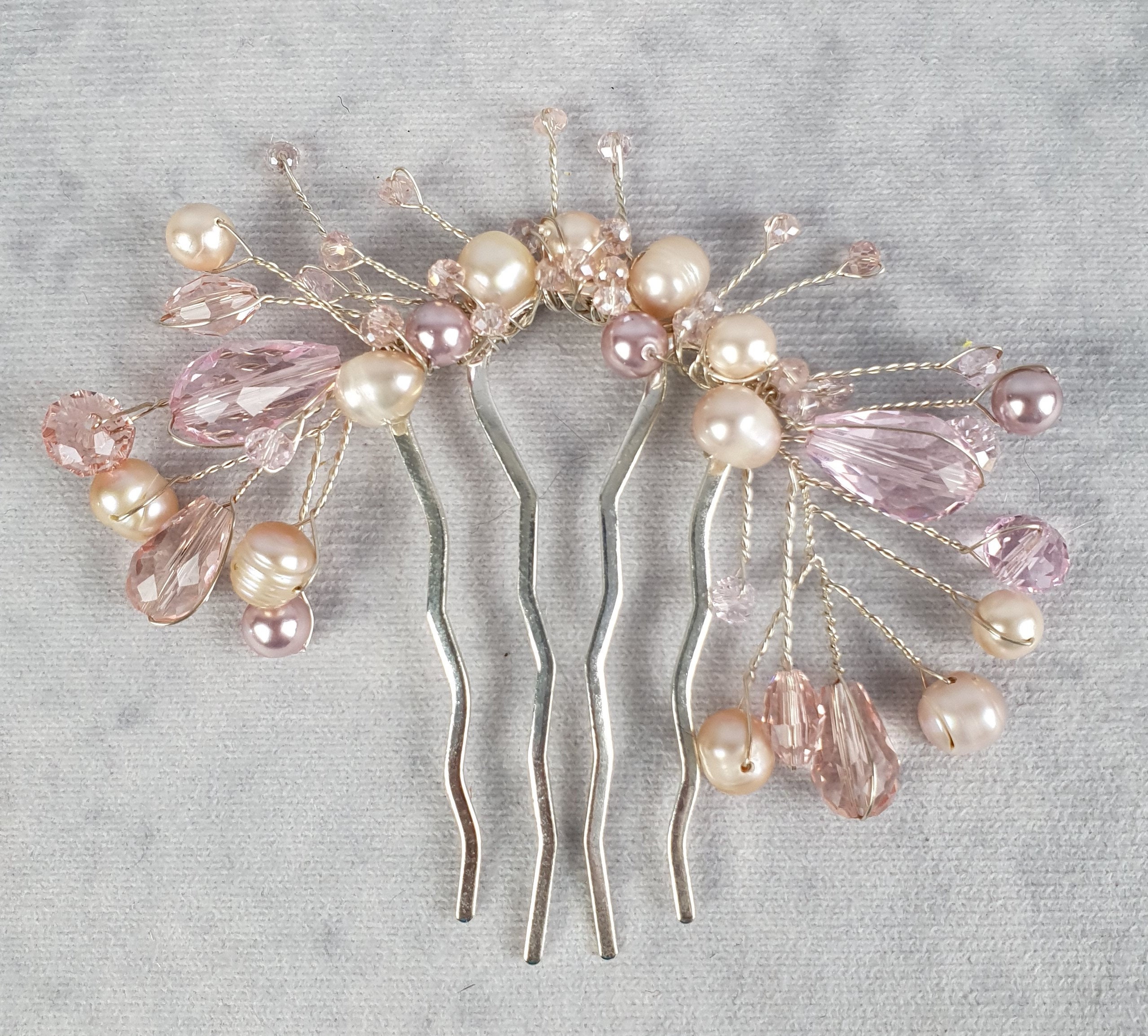 Handgemaakte bruidskam met zoetwaterparels -Elegante haaraccessoire voor bruiloften, fujiyuan metalen kam, gasten en partijen - Afbeelding 2