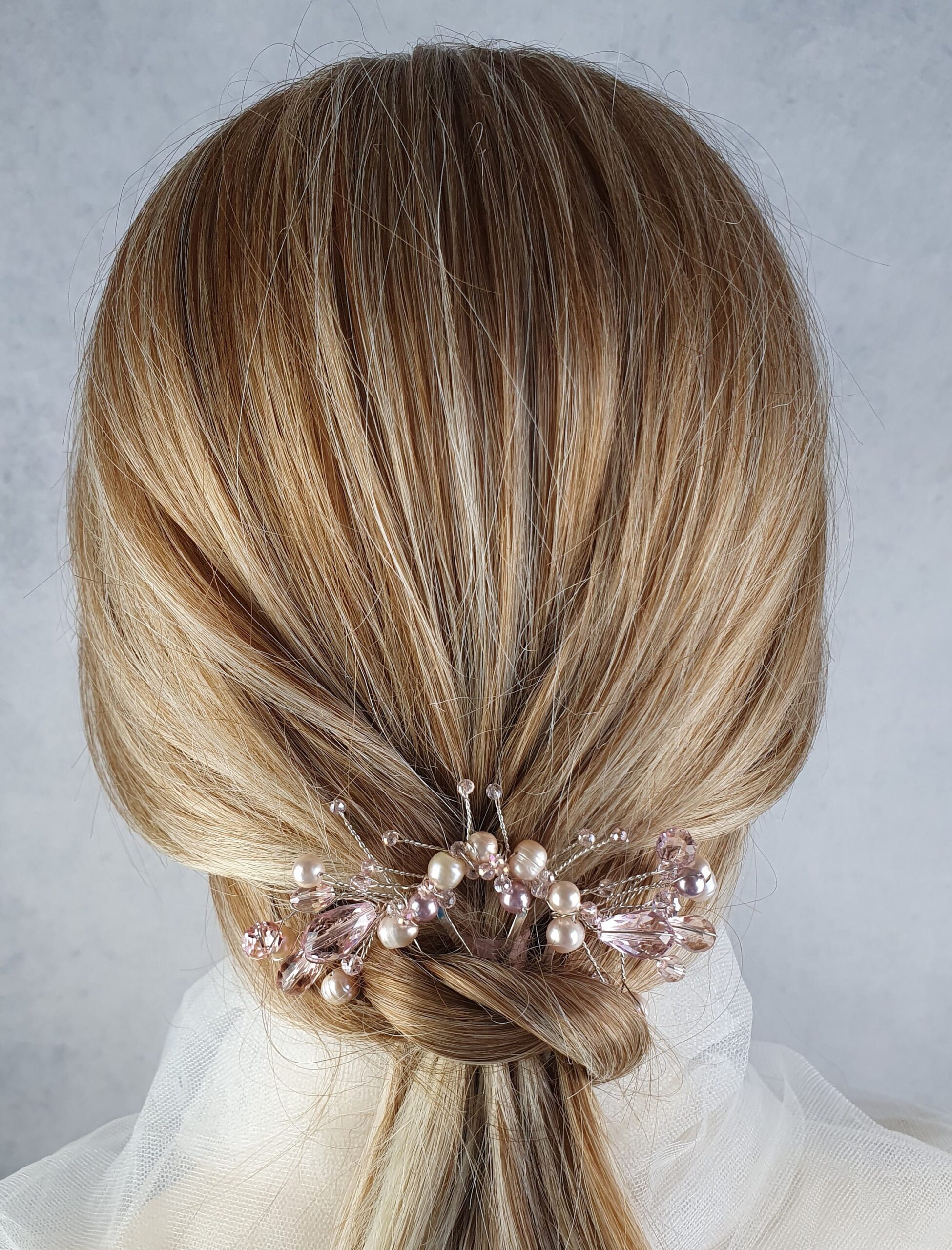 Handgemaakte bruidskam met zoetwaterparels -Elegante haaraccessoire voor bruiloften, fujiyuan metalen kam, gasten en partijen - Afbeelding 7