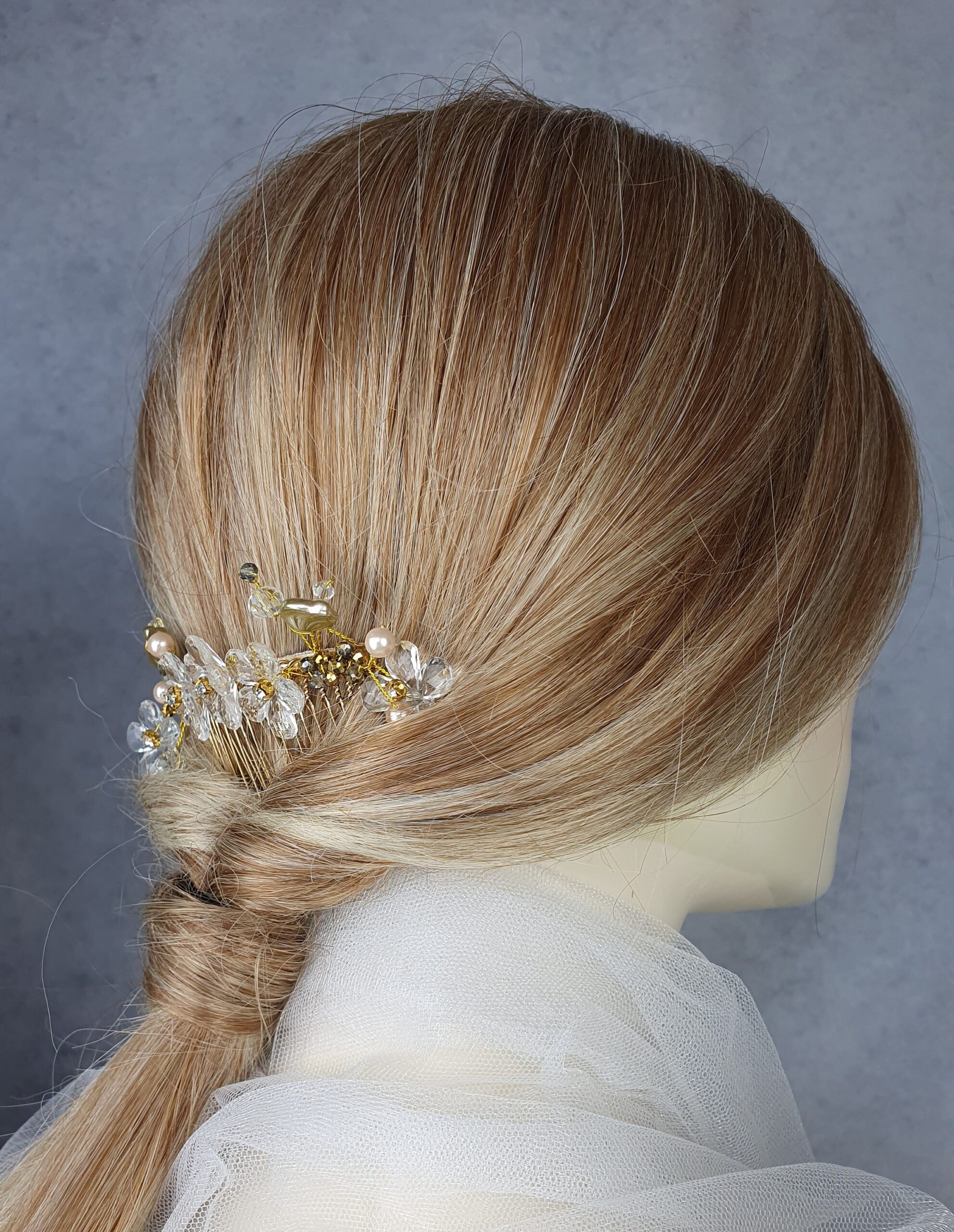 Handgemaakte bruidskam met parels en druppelstenen - elegant haaraccessoire voor bruiloften, gasten en feesten, zilverkleurige metalen Kam - Afbeelding 4